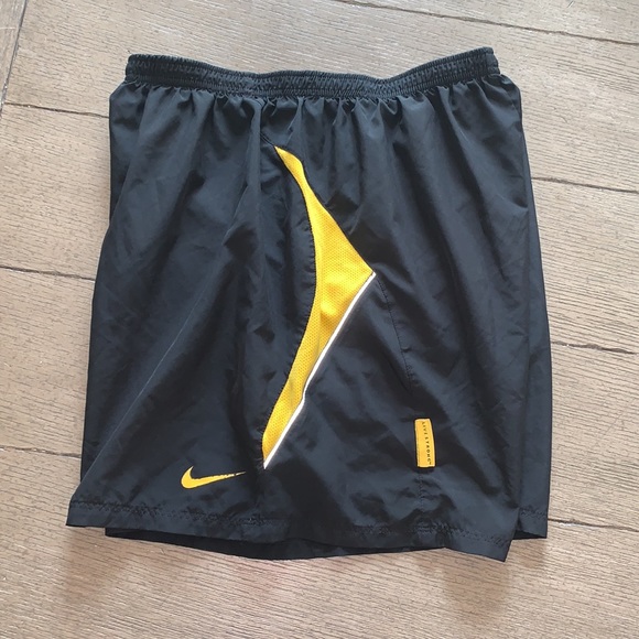 Men’s Nike Workout Shorts, XL - Picture 5 of 6